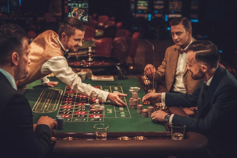 which casino games are high stakes