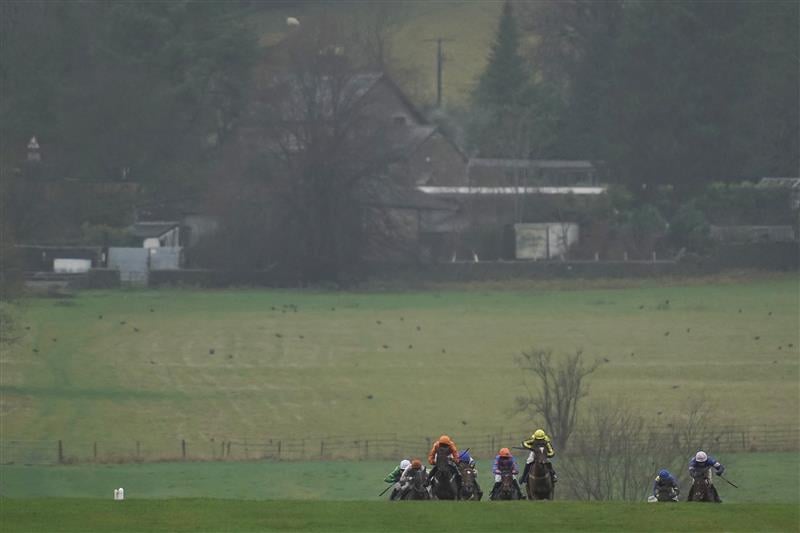 Racing Photos Chepstow Pictures on Monday 27th December