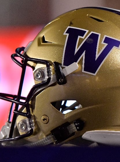 UW vs Texas Live Stream: How to Watch Alamo Bowl Online