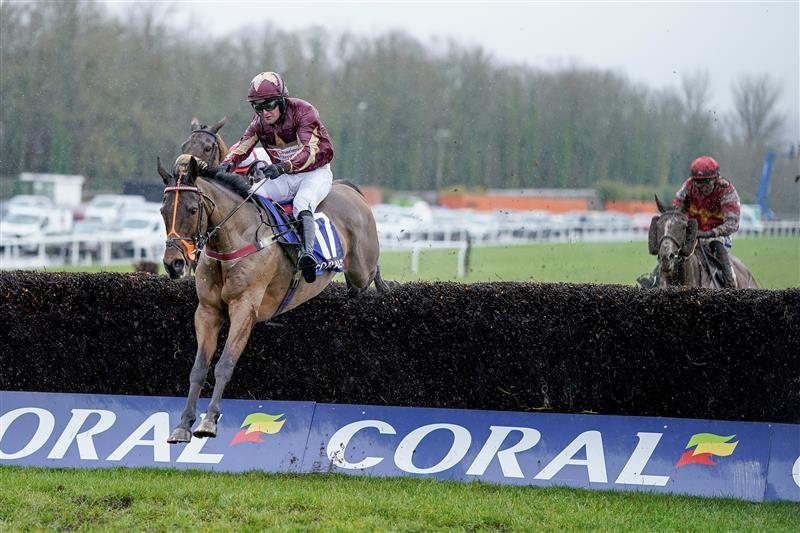 Racing Photos Chepstow races on December 27th [Pictures and Results]