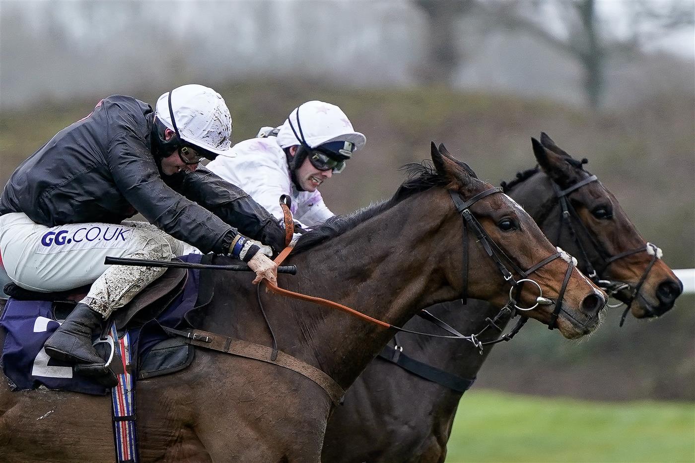 Racing Photos Chepstow races on December 27th [Pictures and Results]