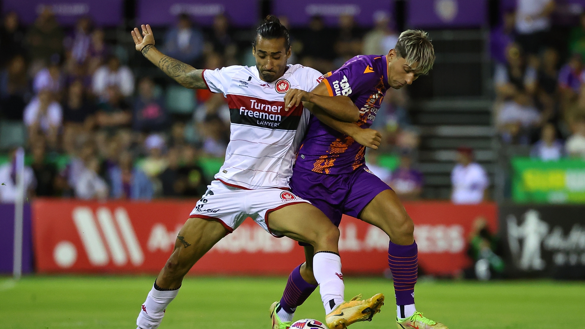 Perth Glory vs Western Sydney Wanderers Tips & Live Stream