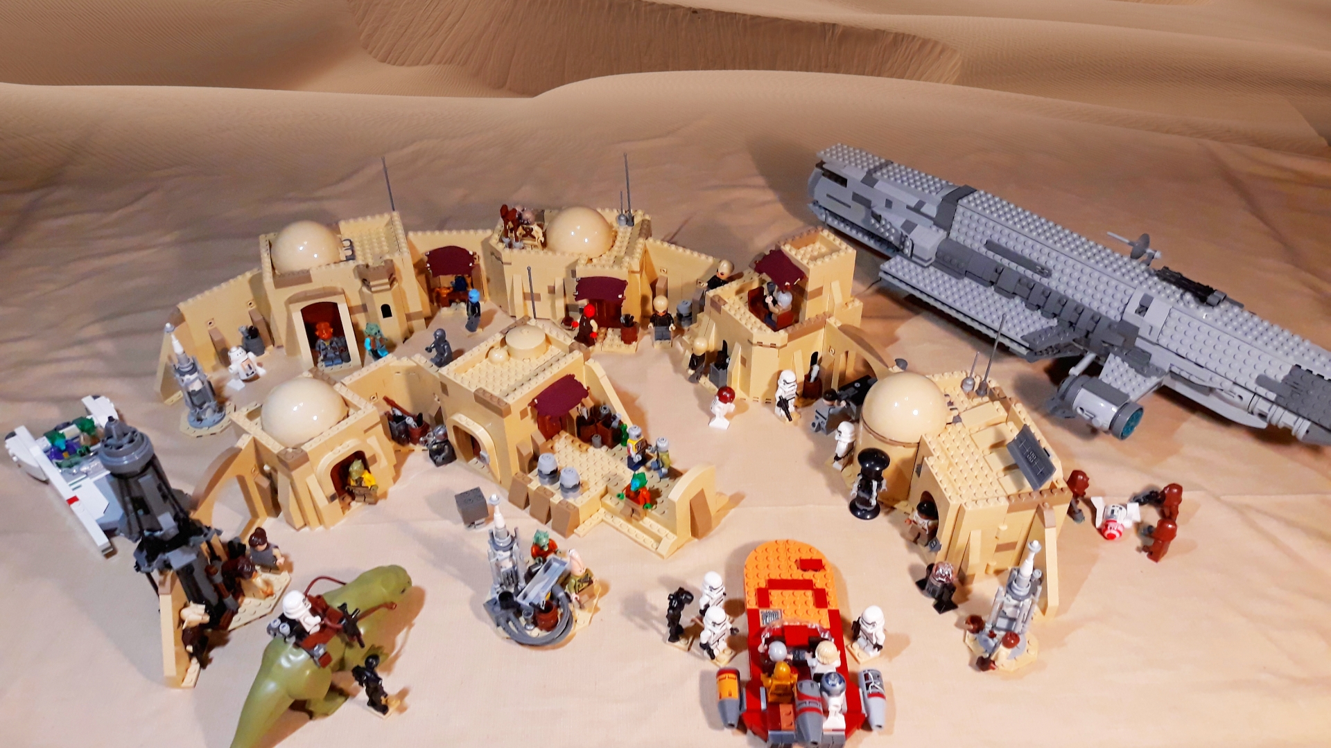 LEGO 75290 Mos Eisley Cantina Review Recreate Iconic Star Wars Scene with Impressive Design and Playability