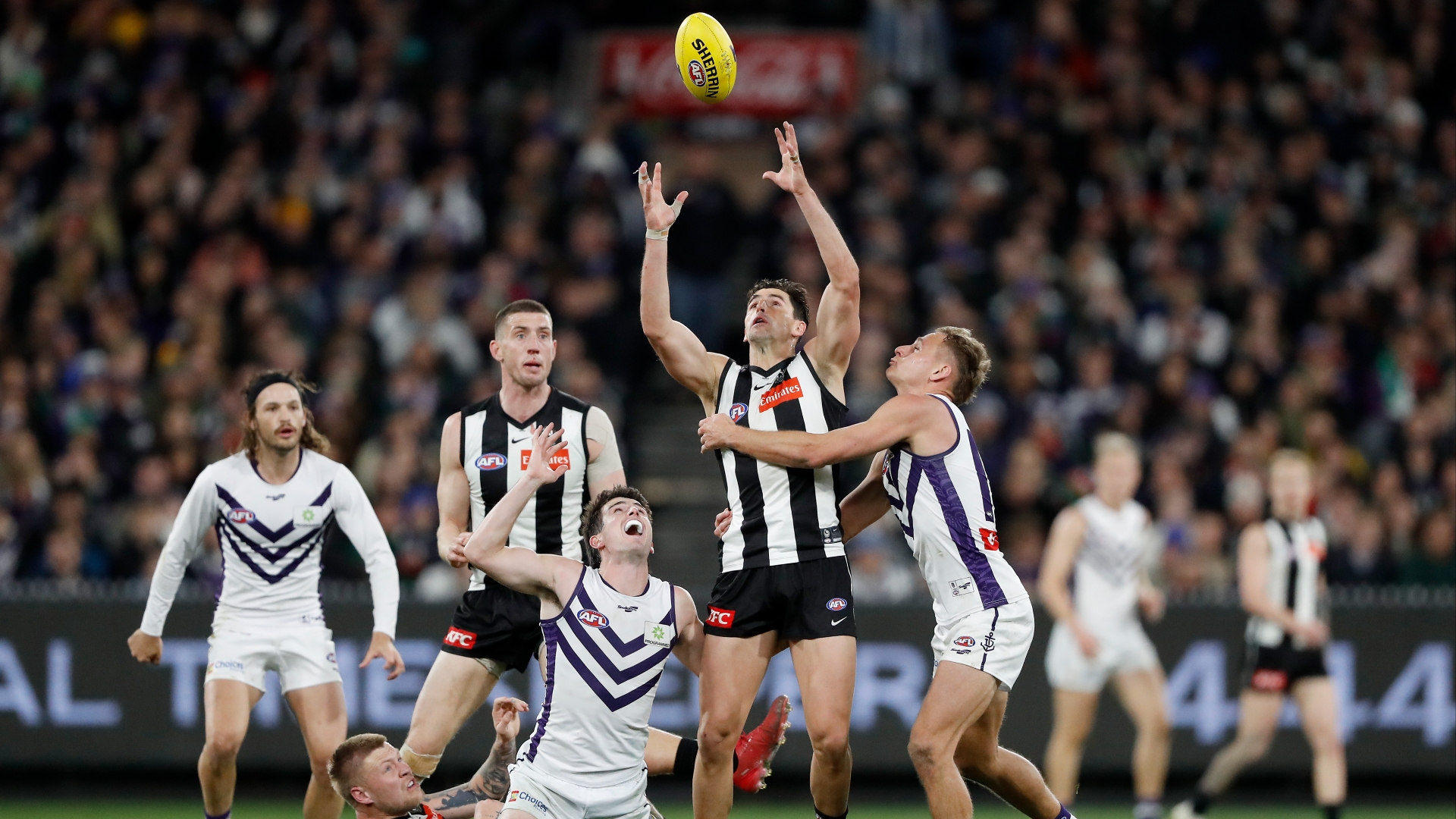 Fremantle Dockers Vs Collingwood Preview And Tips Pies To Edge A