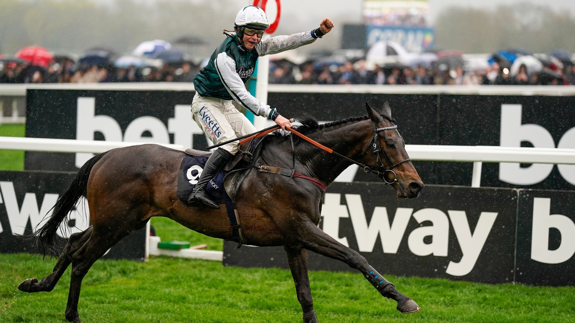 2025 Cotswold Chase Tips Favourite can bounce back at Cheltenham