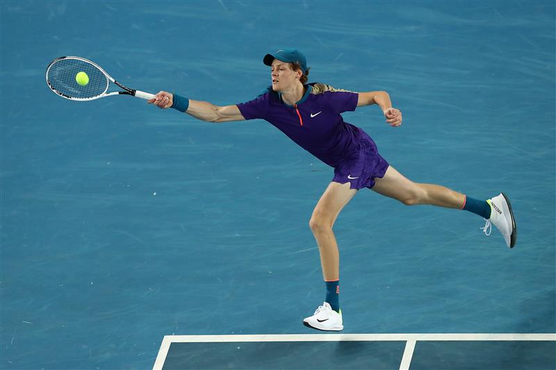 Denis Shapovalov beats Jannik Sinner at the Australian Open