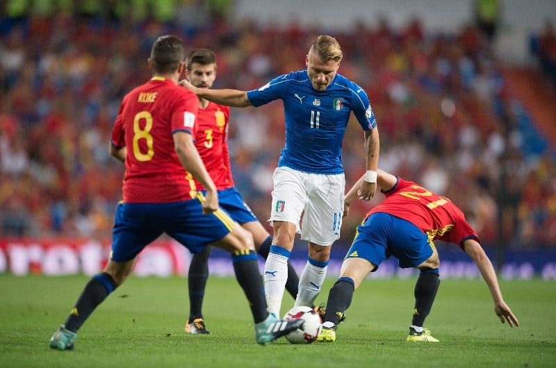 Spain vs italy. Италия Испания футбол. Матч Италия Испания. Сборная Испании. Италия против.