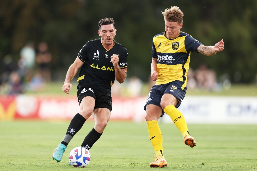 A-League - Phoenix v Central Coast Mariners at Sky Stadium, Wellington